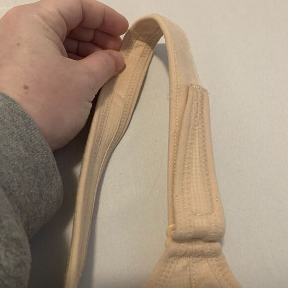 SheFit Ultimate Sports Bra Adjustable Straps Front Zip Sandstorm Nude - Medium - Picture 4 of 9